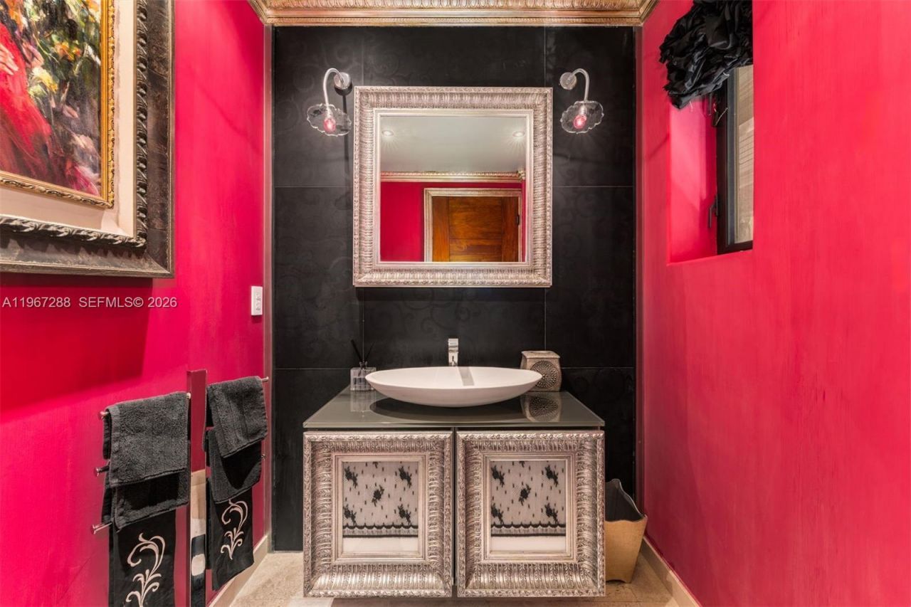 34 W Dilido Dr, Miami Beach, FL 33139 Photo