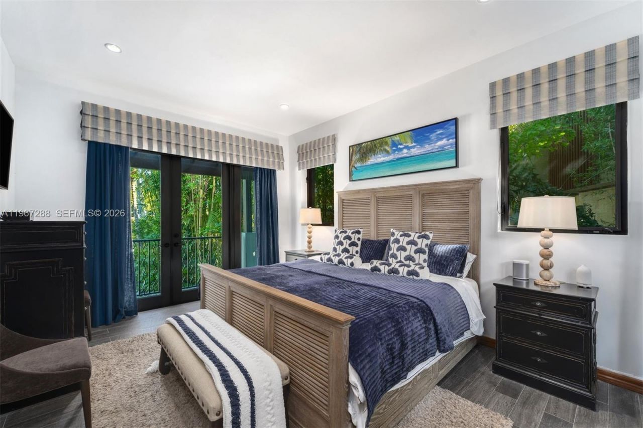 34 W Dilido Dr, Miami Beach, FL 33139 Photo