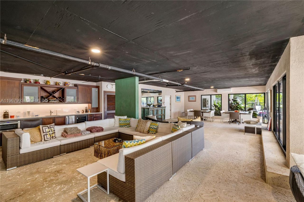 460 Costanera Rd , Coral Gables, FL 33143 Photo