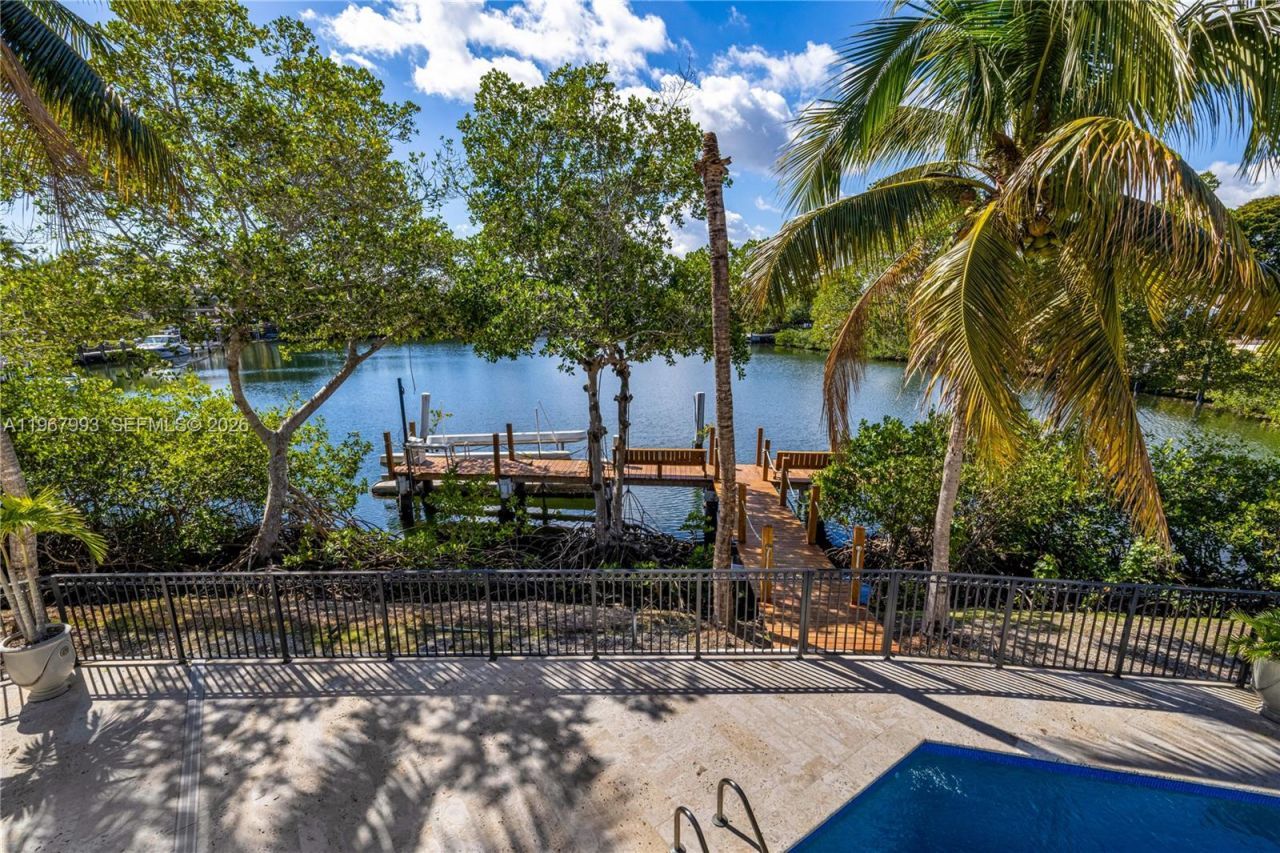 460 Costanera Rd , Coral Gables, FL 33143 Photo