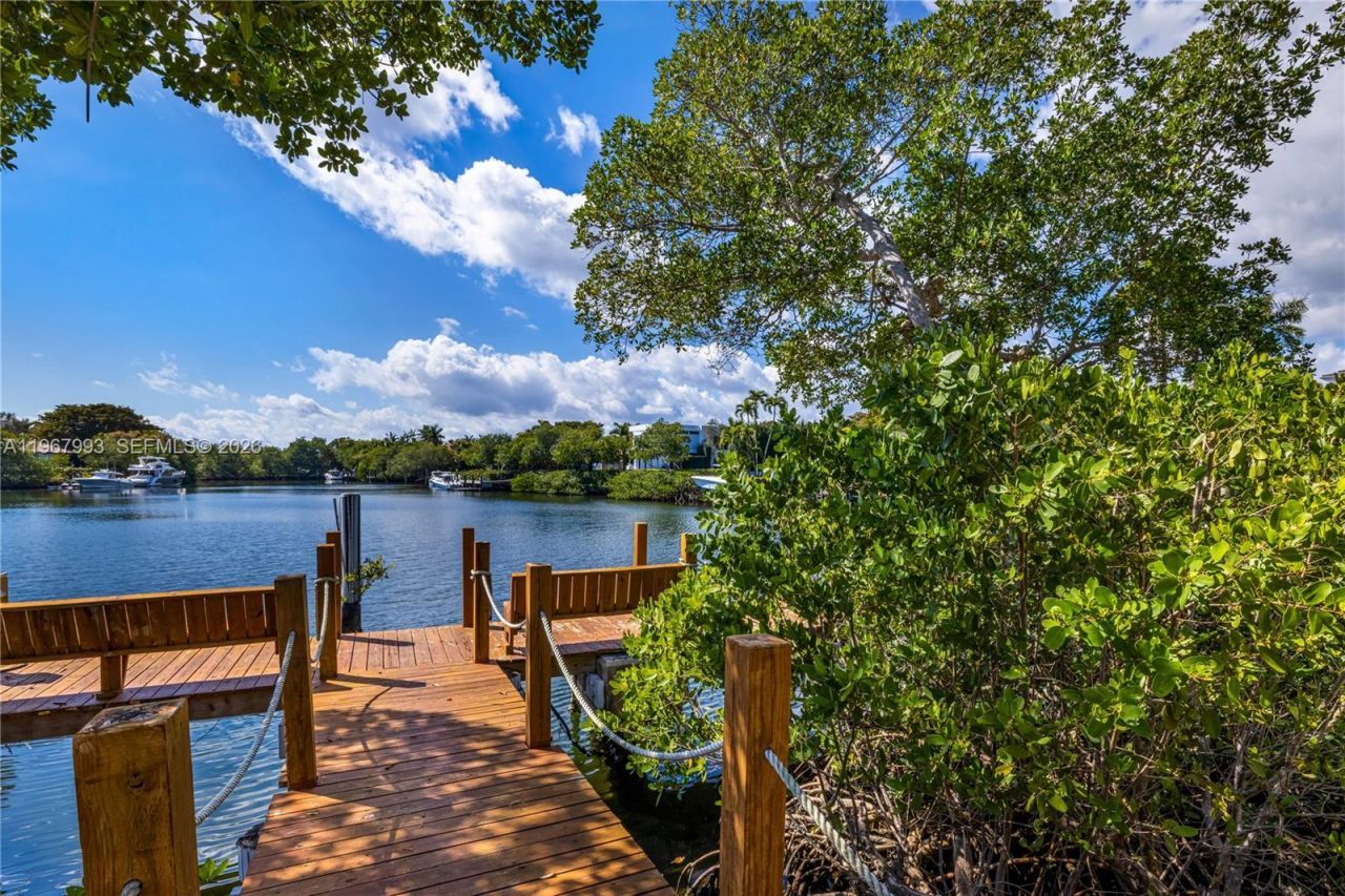 460 Costanera Rd , Coral Gables, FL 33143 Photo