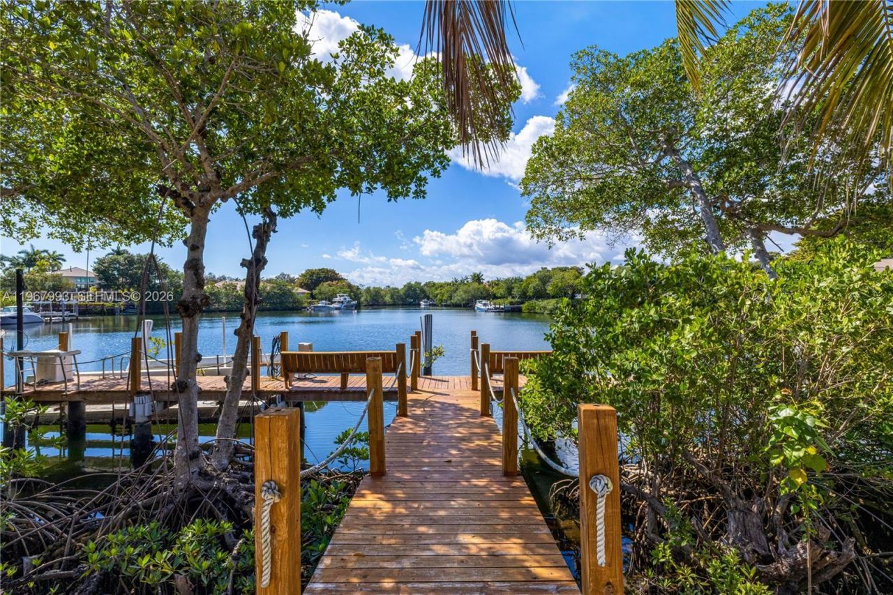 460 Costanera Rd , Coral Gables, FL 33143 Photo