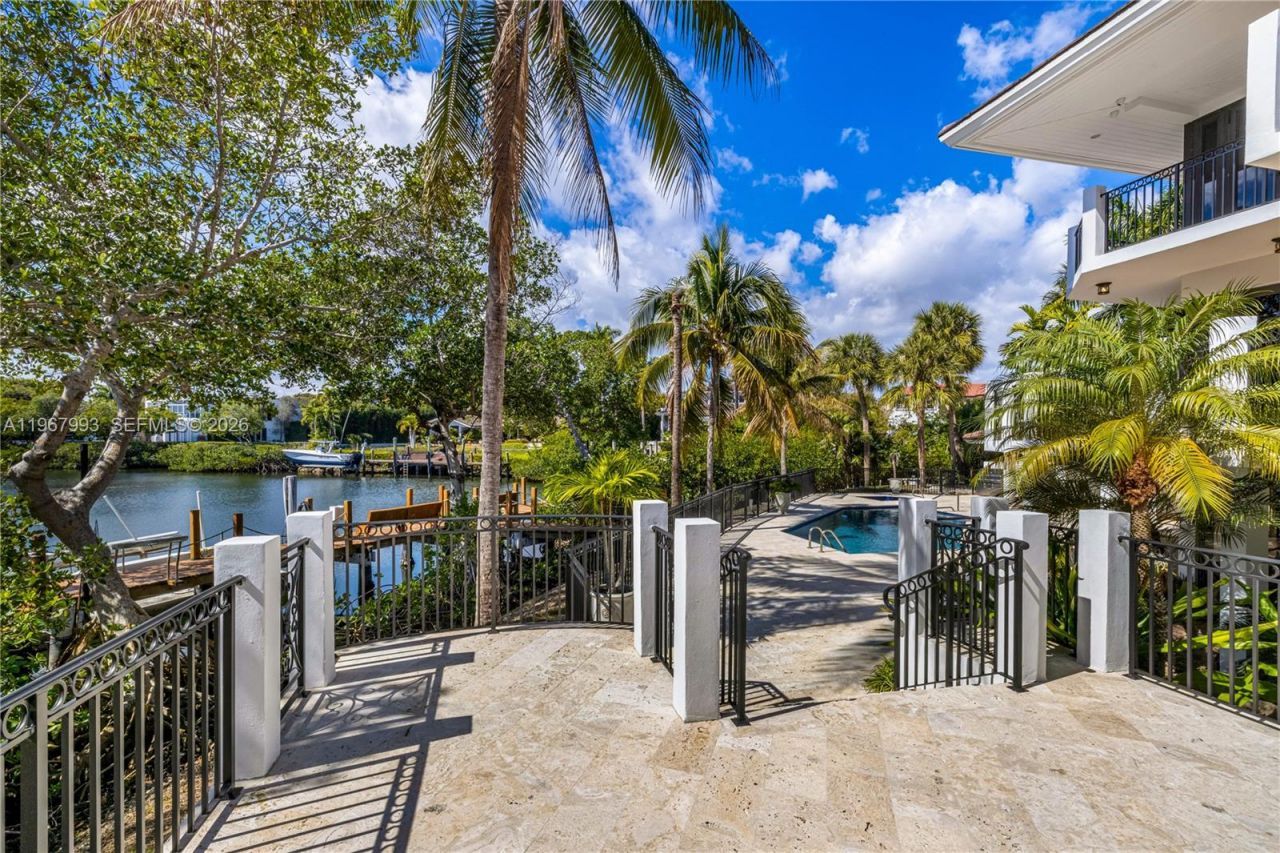 460 Costanera Rd , Coral Gables, FL 33143 Photo