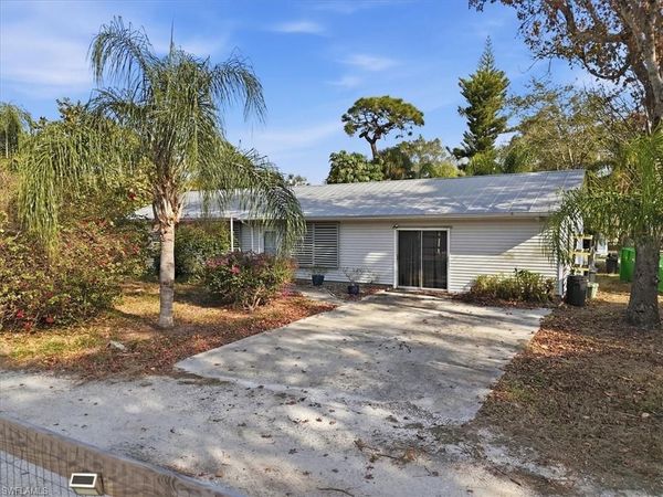 1180 Old Bridge RD, NORTH FORT MYERS, FL 33917