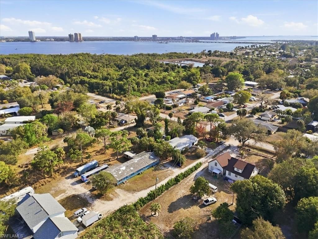 1180 Old Bridge Rd, North Fort Myers, FL 33917 Photo