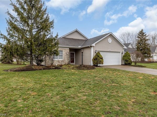 4261 Lake Harbour Way NW, Avon, OH 44011