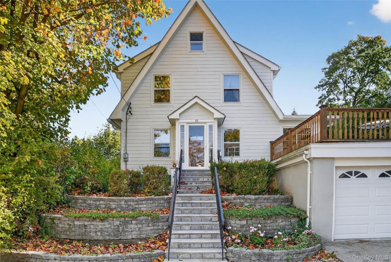 10 Edna Street, White Plains, NY 10606 Main Photo