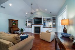 1527 Barquentine Drive photo 4