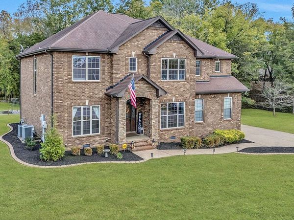 209 Amana Dr, Lebanon, TN 37087