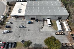 2572 Oscar Johnson Drive  photo 4