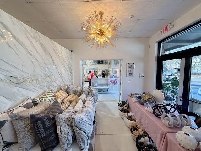 543 Long Point Road Photo 7