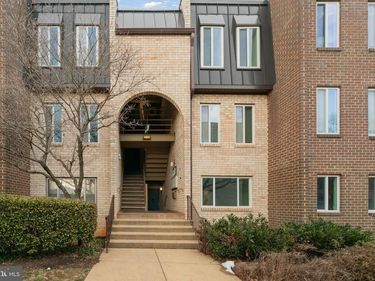 5020 7TH ROAD S, Unit 102, ARLINGTON, VA 22204