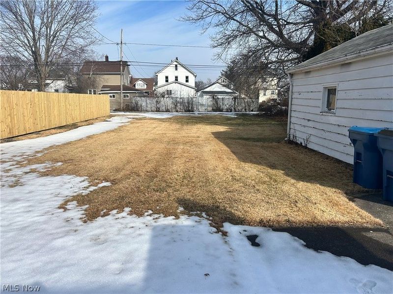 1743 E 36th Street, Lorain, OH 44055 Photo 3