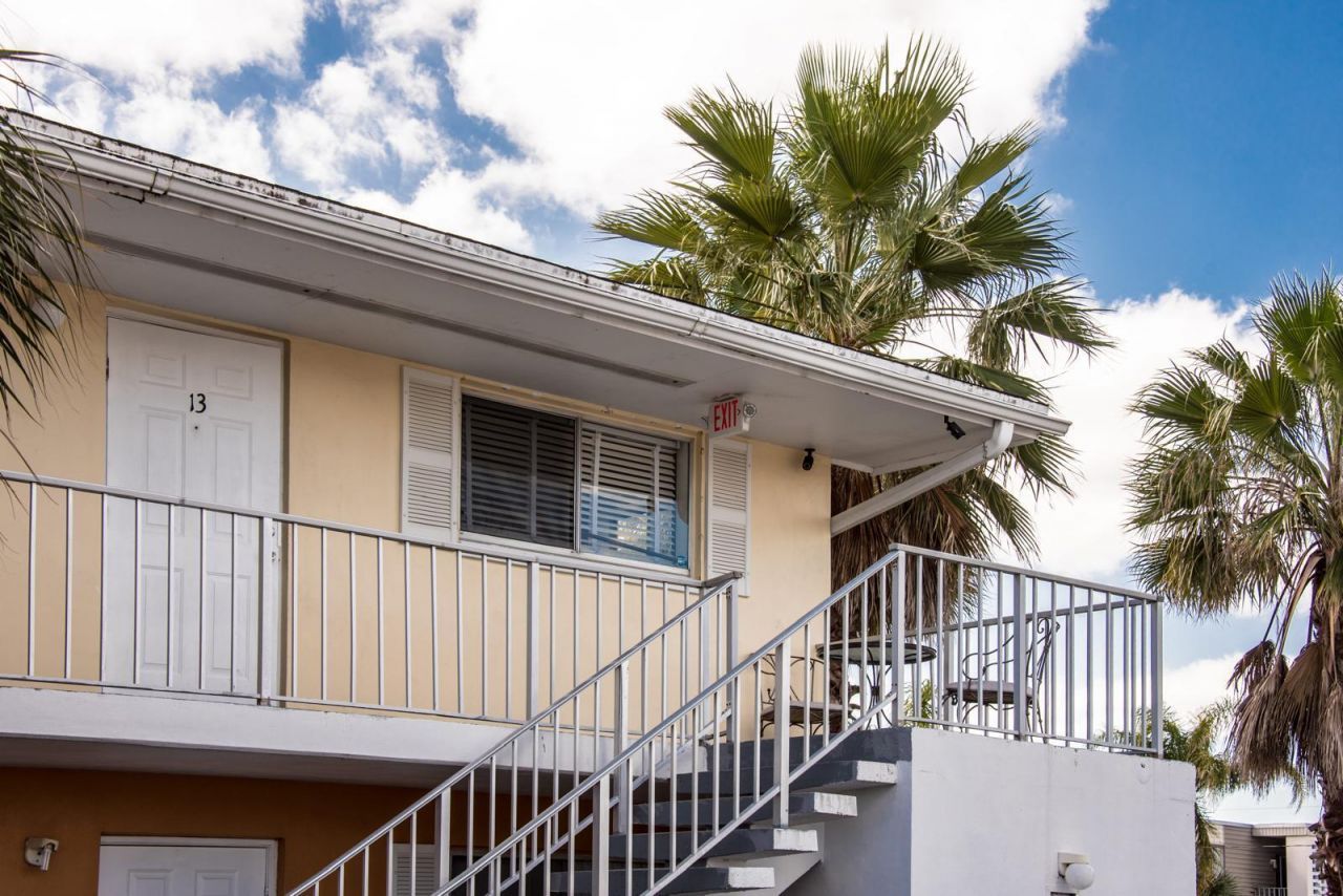 1501 Crescent Circle, Unit B13, Lake Park, FL 33403 Photo