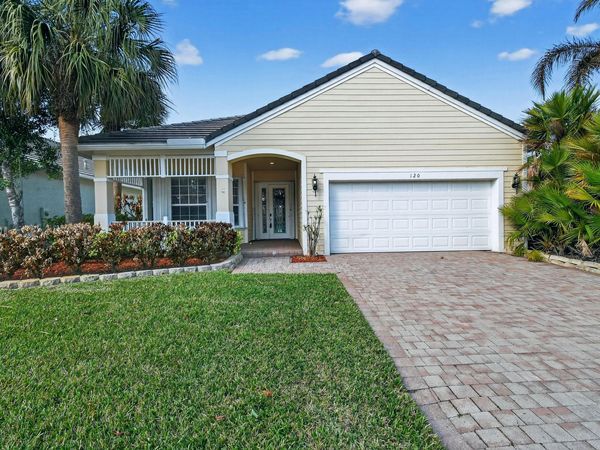 120 NW Willow Grove Avenue, Port St. Lucie, FL 34986