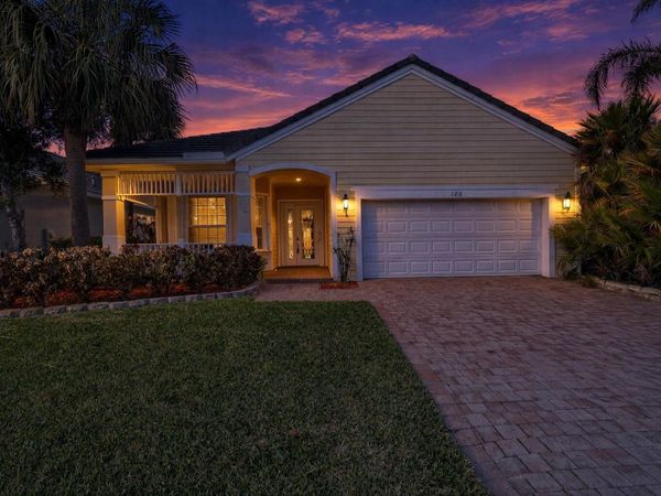 120 NW Willow Grove Avenue, Port St. Lucie, FL 34986