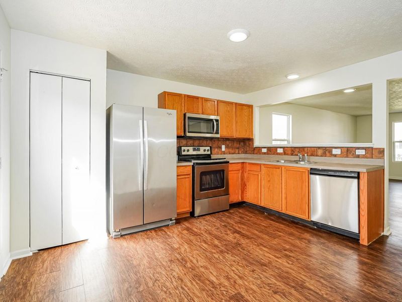 7463 Canal Highlands Boulevard , Canal Winchester, OH 43110 Photo 7