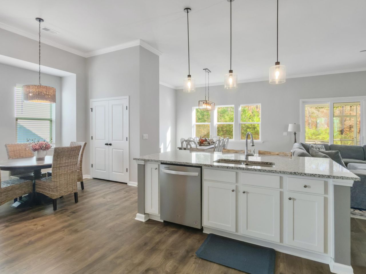 404 Oak View Way Photo 17