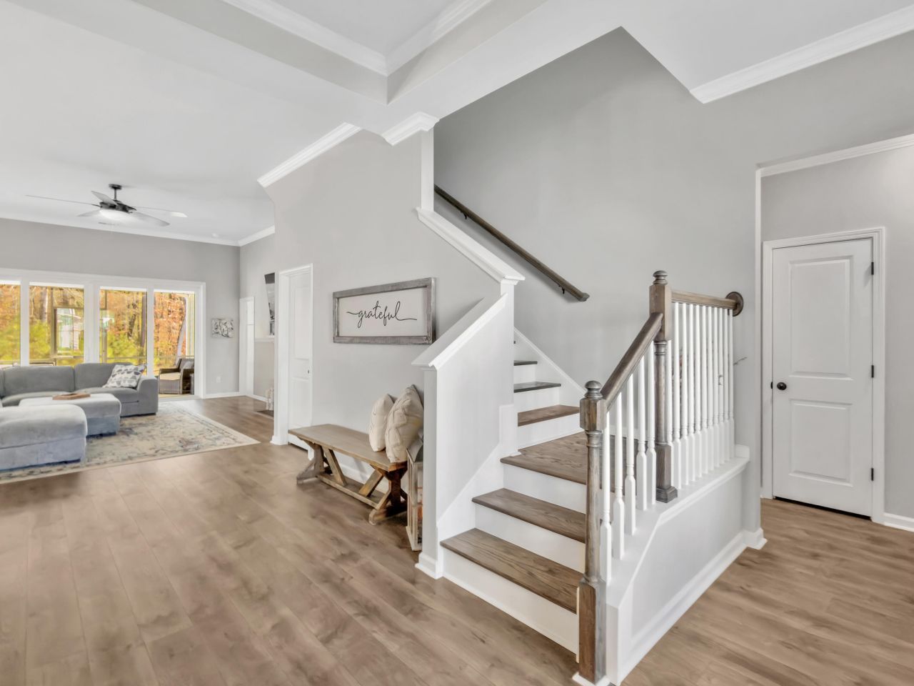 404 Oak View Way Photo 28