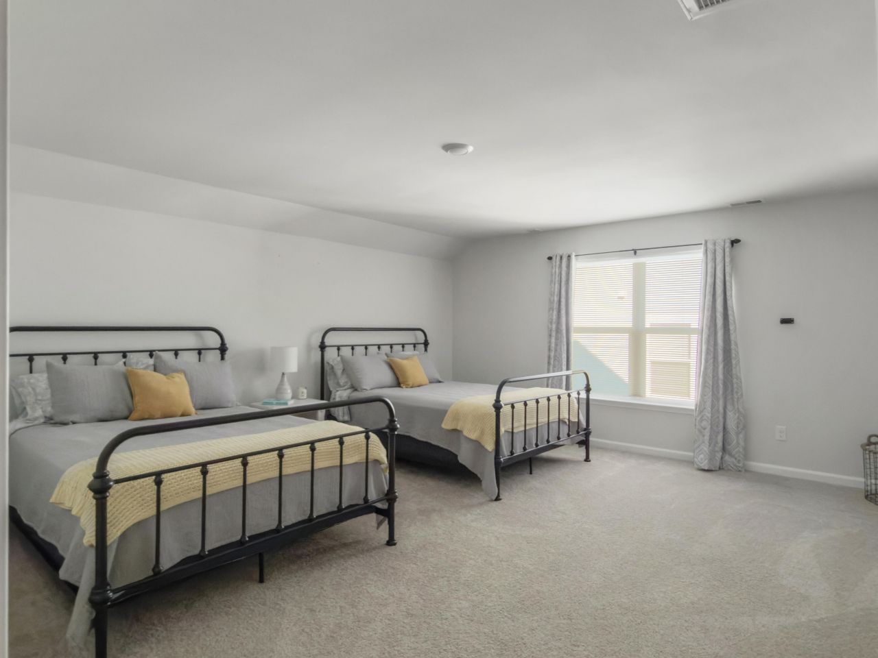 404 Oak View Way Photo 35