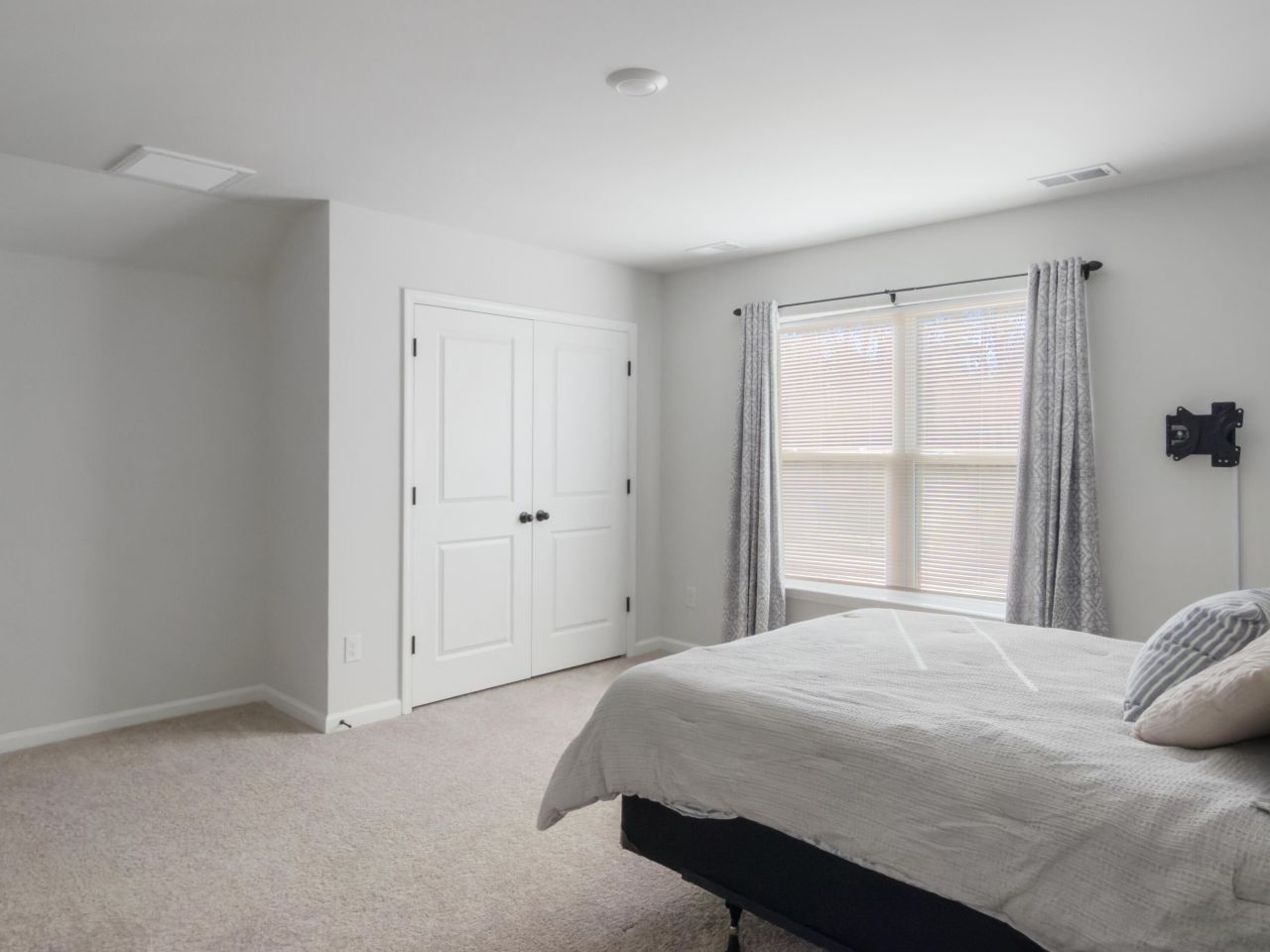 404 Oak View Way Photo 38