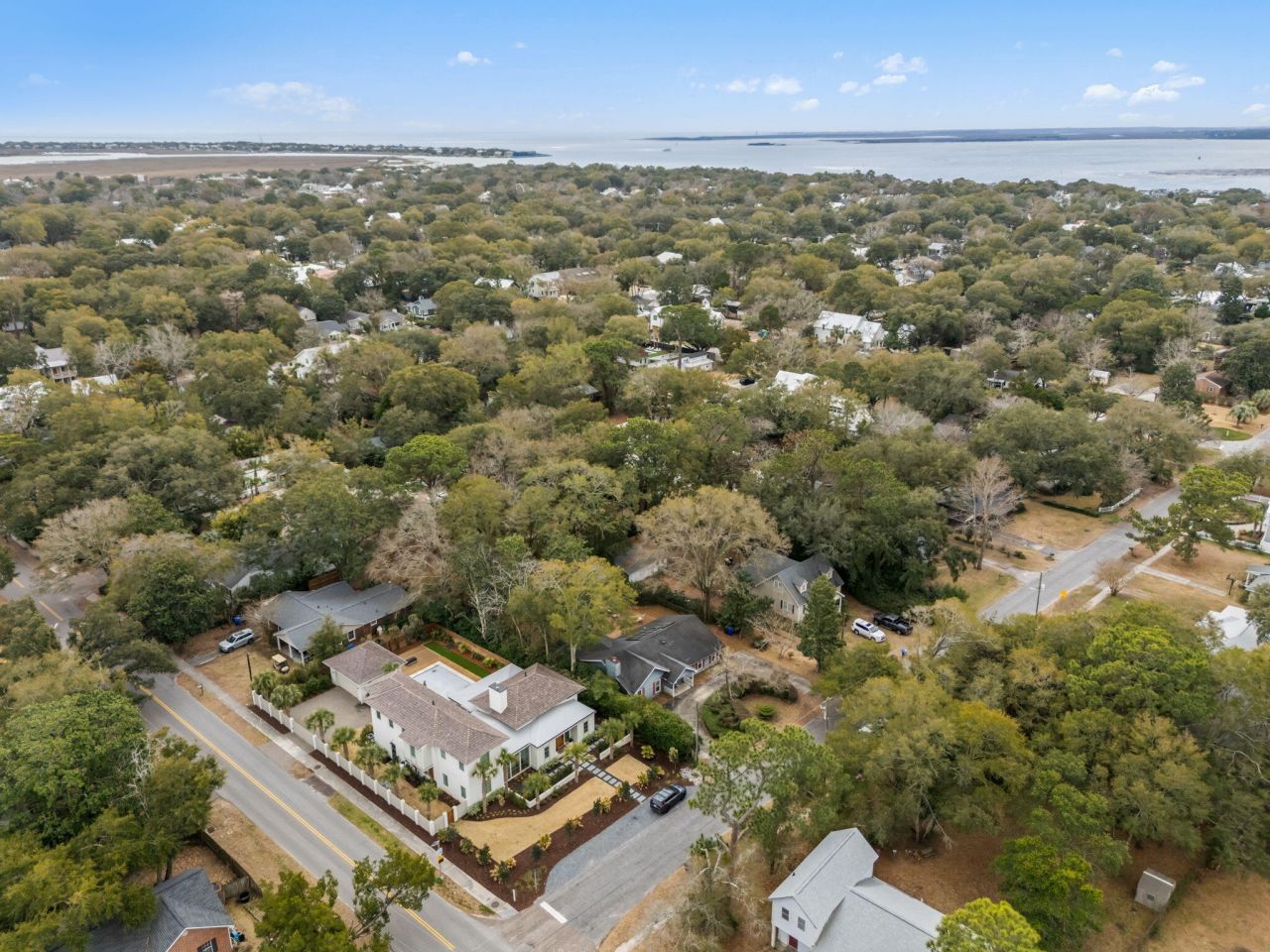 679 King Street Photo 23