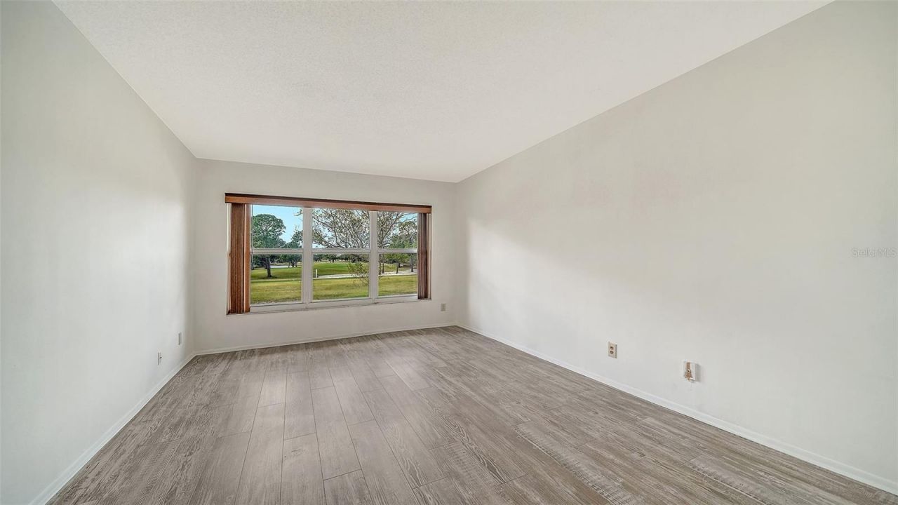 7880 Palm Aire Lane, Unit 203, Sarasota, FL 34243 Photo