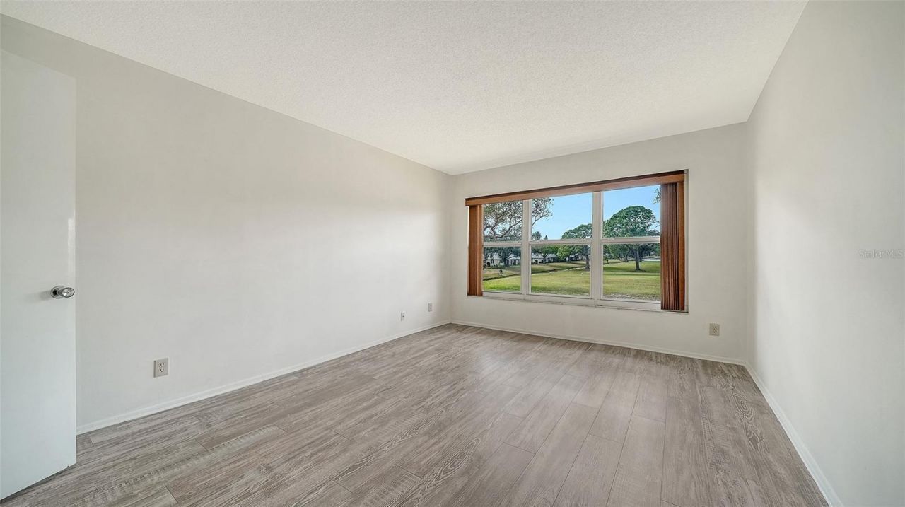 7880 Palm Aire Lane, Unit 203, Sarasota, FL 34243 Photo