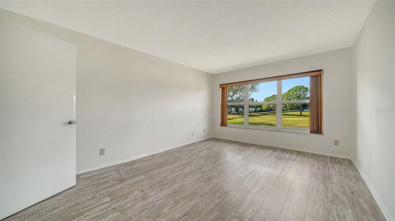 7880 Palm Aire Lane, Unit 203, Sarasota, FL 34243 Photo