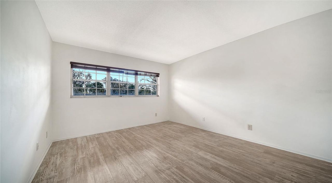 7880 Palm Aire Lane, Unit 203, Sarasota, FL 34243 Photo