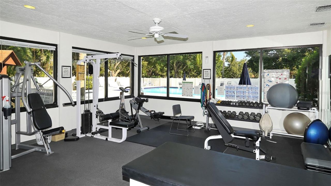7880 Palm Aire Lane, Unit 203, Sarasota, FL 34243 Photo