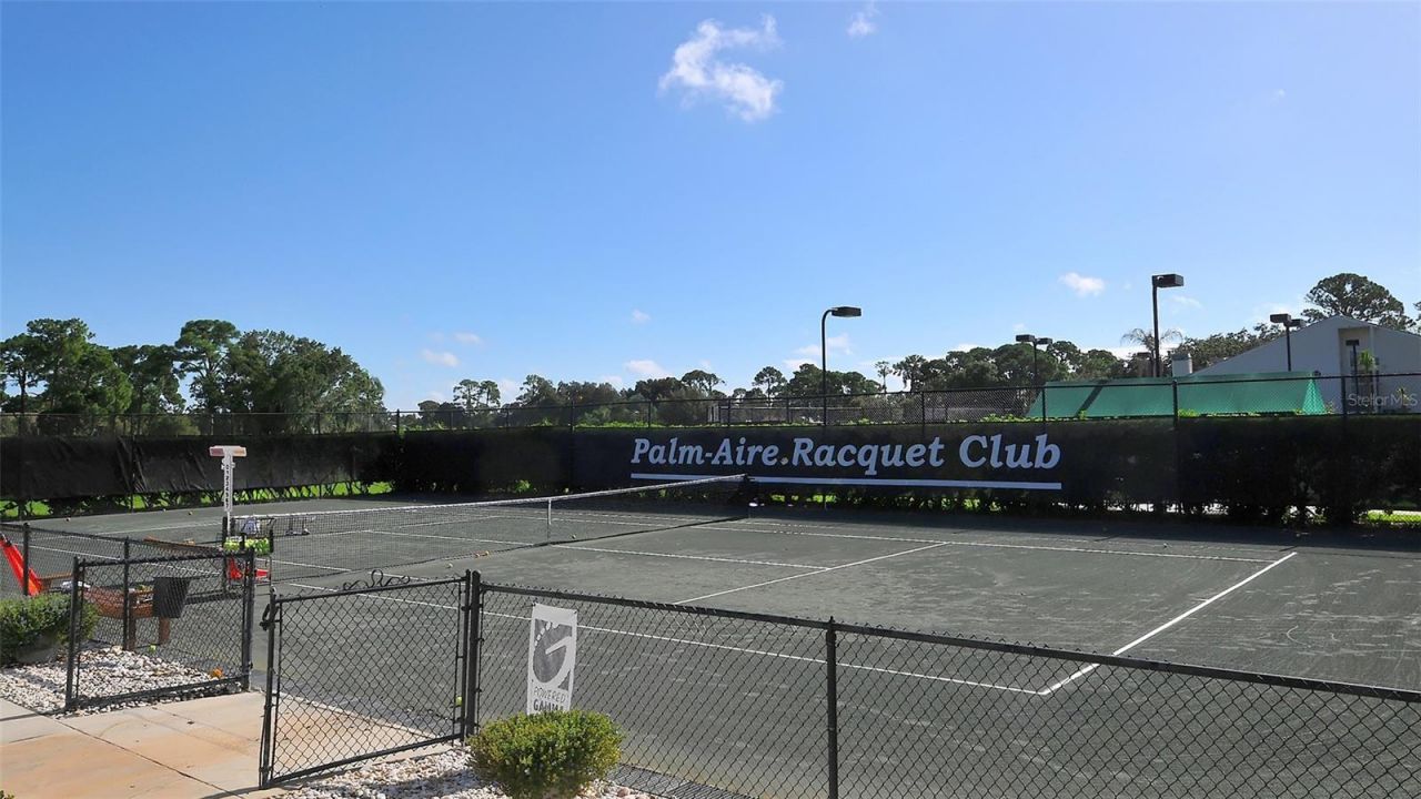 7880 Palm Aire Lane, Unit 203, Sarasota, FL 34243 Photo