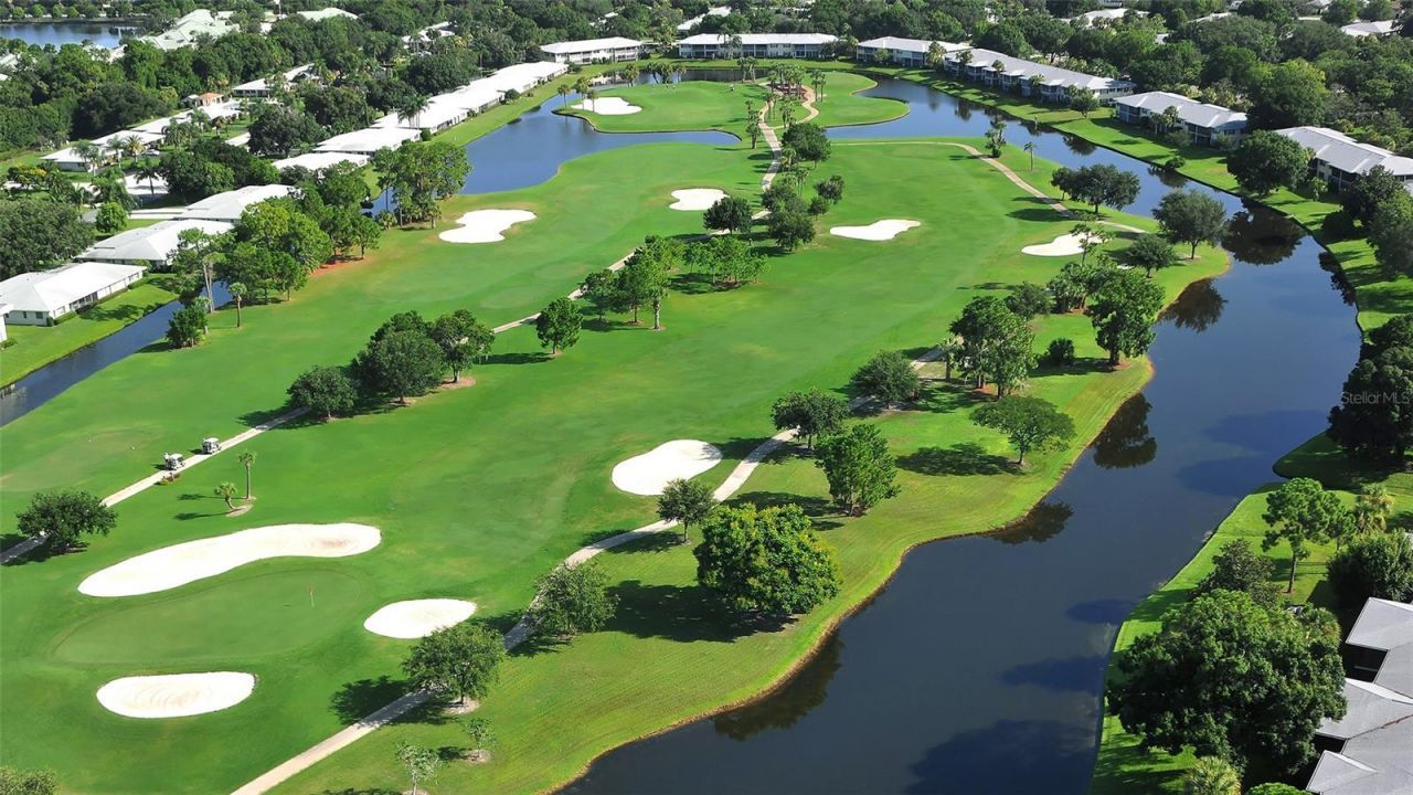 7880 Palm Aire Lane, Unit 203, Sarasota, FL 34243 Photo