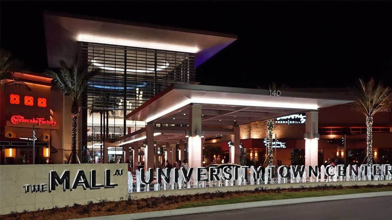 7880 Palm Aire Lane, Unit 203, Sarasota, FL 34243 Photo