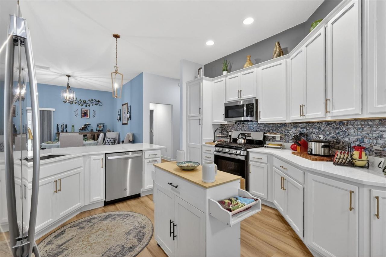 7022 Minchew Circle, The Villages, FL 34762 Photo