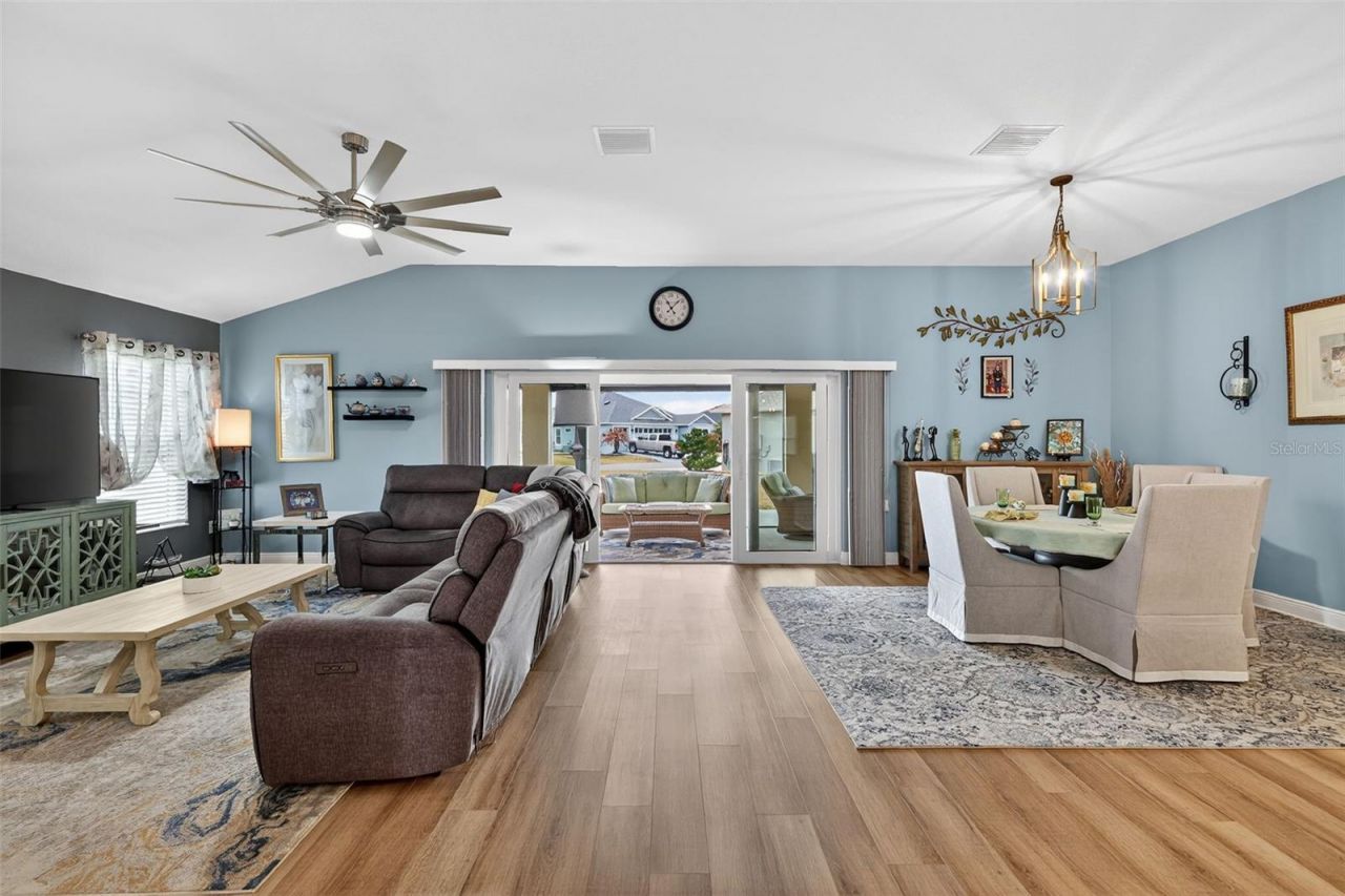 7022 Minchew Circle, The Villages, FL 34762 Photo