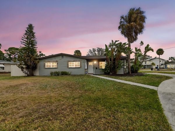 4601 VENETIAN BOULEVARD NE, ST PETERSBURG, FL 33703