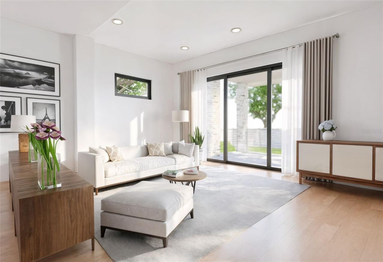 6010 S Elkins Avenue, Tampa, FL 33611 Photo