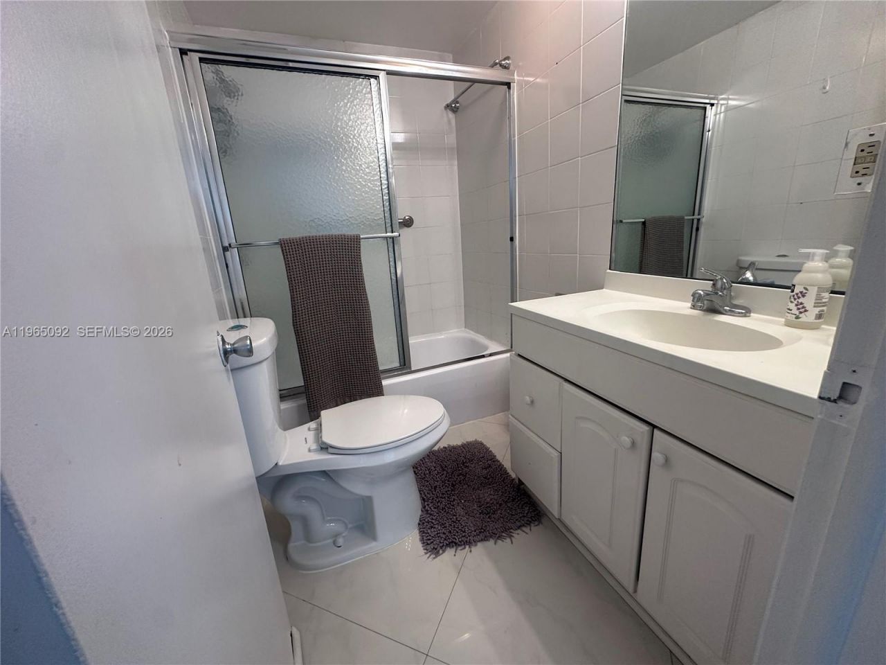 802 Euclid Ave, Unit 305, Miami Beach, FL 33139 Photo