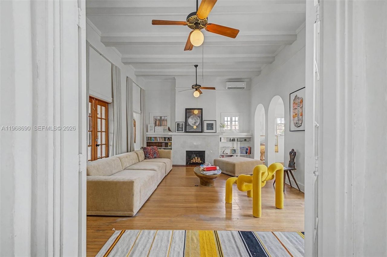 3233 Crystal Ct , Miami, FL 33133 Photo