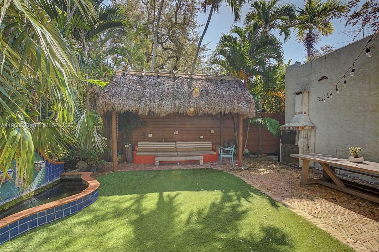 3233 Crystal Ct , Miami, FL 33133 Photo