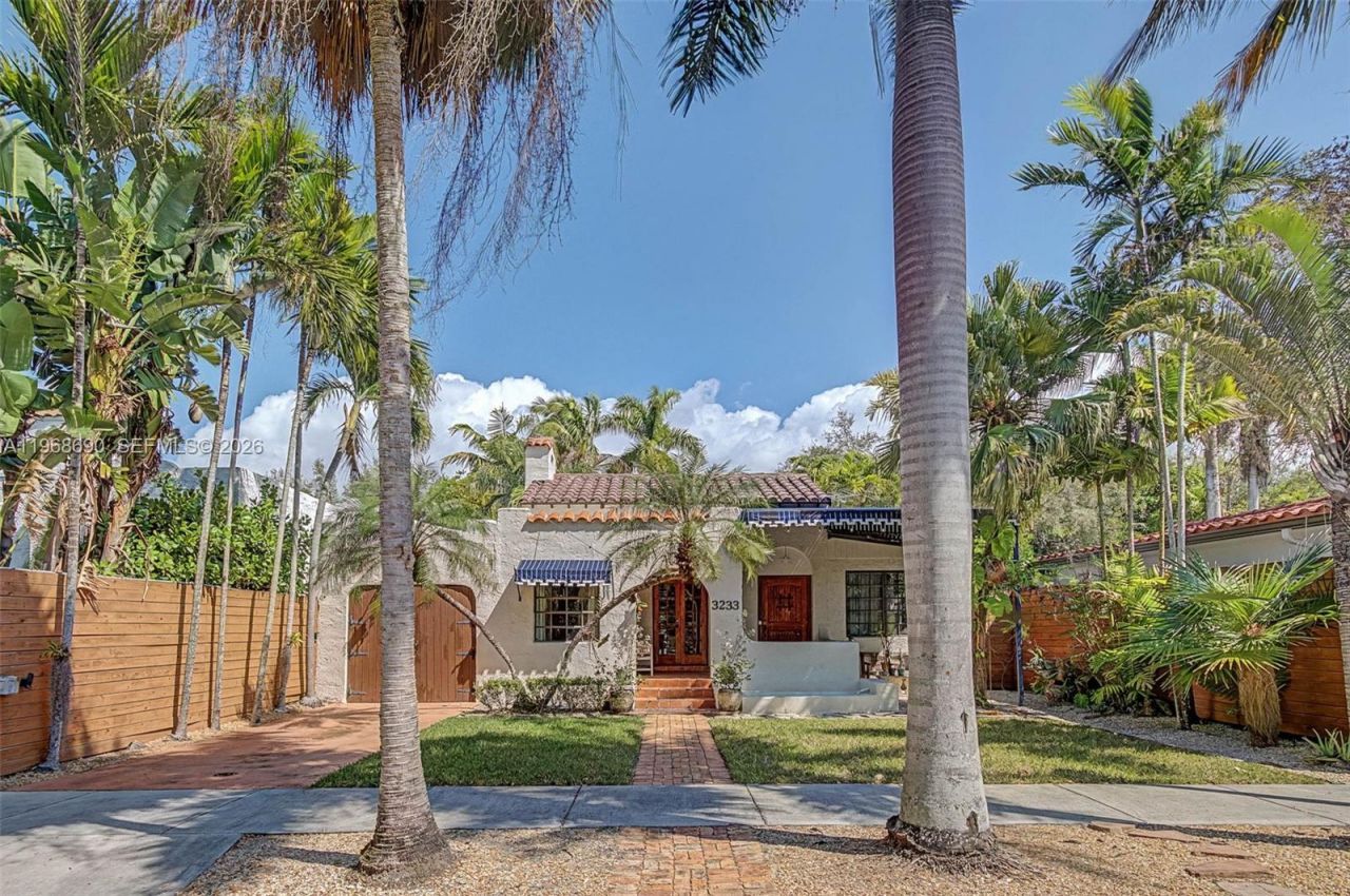 3233 Crystal Ct , Miami, FL 33133 Photo