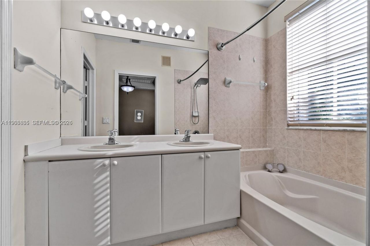 14968 SW 23rd Way, Unit 14968, Miami, FL 33185 Photo