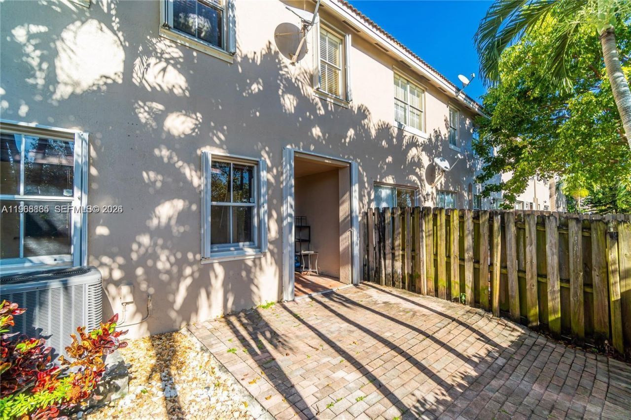 14968 SW 23rd Way, Unit 14968, Miami, FL 33185 Photo