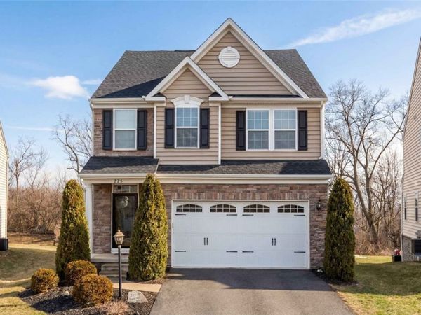 225 Sunrise Drive, Carnegie, PA 15106