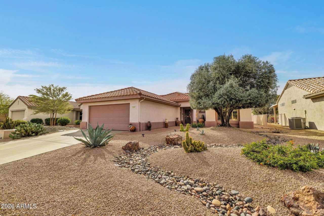 16249 W Tapatio Drive, Surprise, AZ 85374 Main Photo