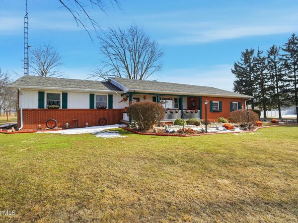 20300 Dunbridge Road, Bowling Green, OH 43402