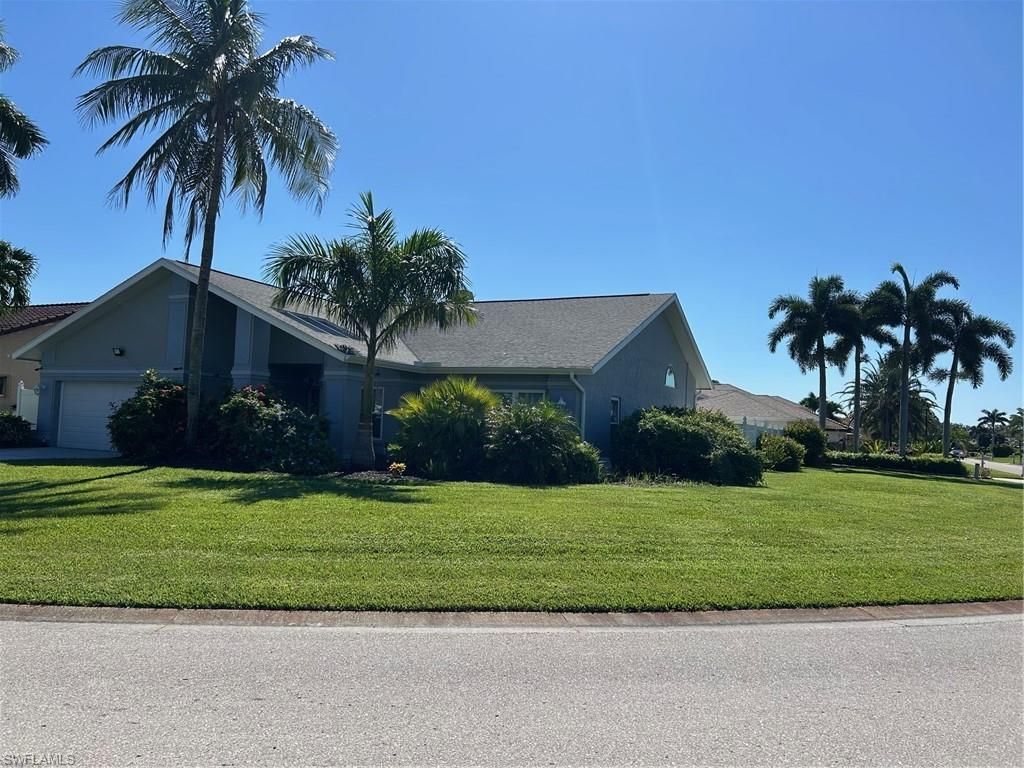 8860 Banyan Cove Cir, Fort Myers, FL 33919 Photo