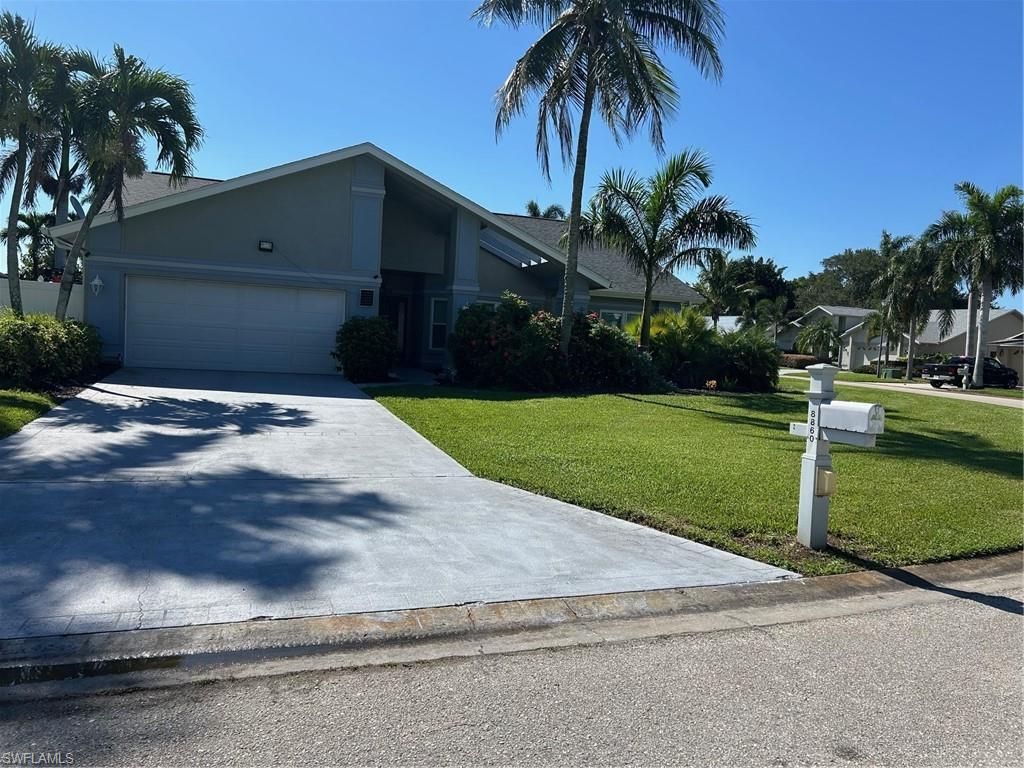 8860 Banyan Cove Cir, Fort Myers, FL 33919 Photo