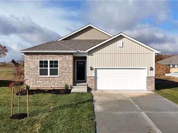 718 Fallen Leaf Drive, Belton, MO 64012
